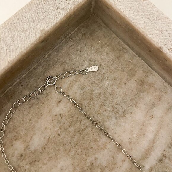 925 Sterling Silver Cat Bar Necklace Curve Bar Necklace Dainty Kitty Necklace - Picture 3 of 8